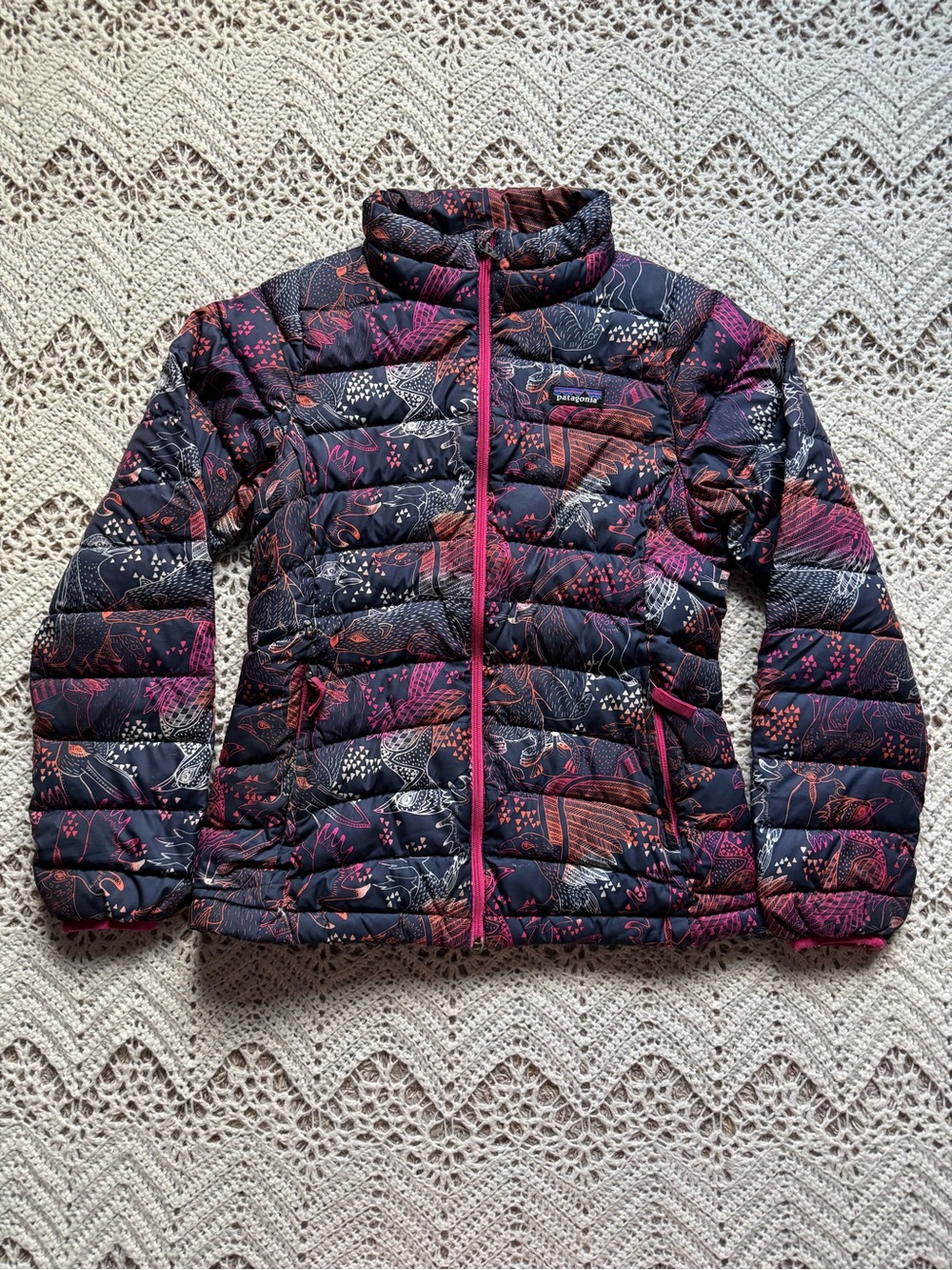 Patagonia Girls Lightweight Down Winter Jacket Size 12 Forest Creatures Pink
